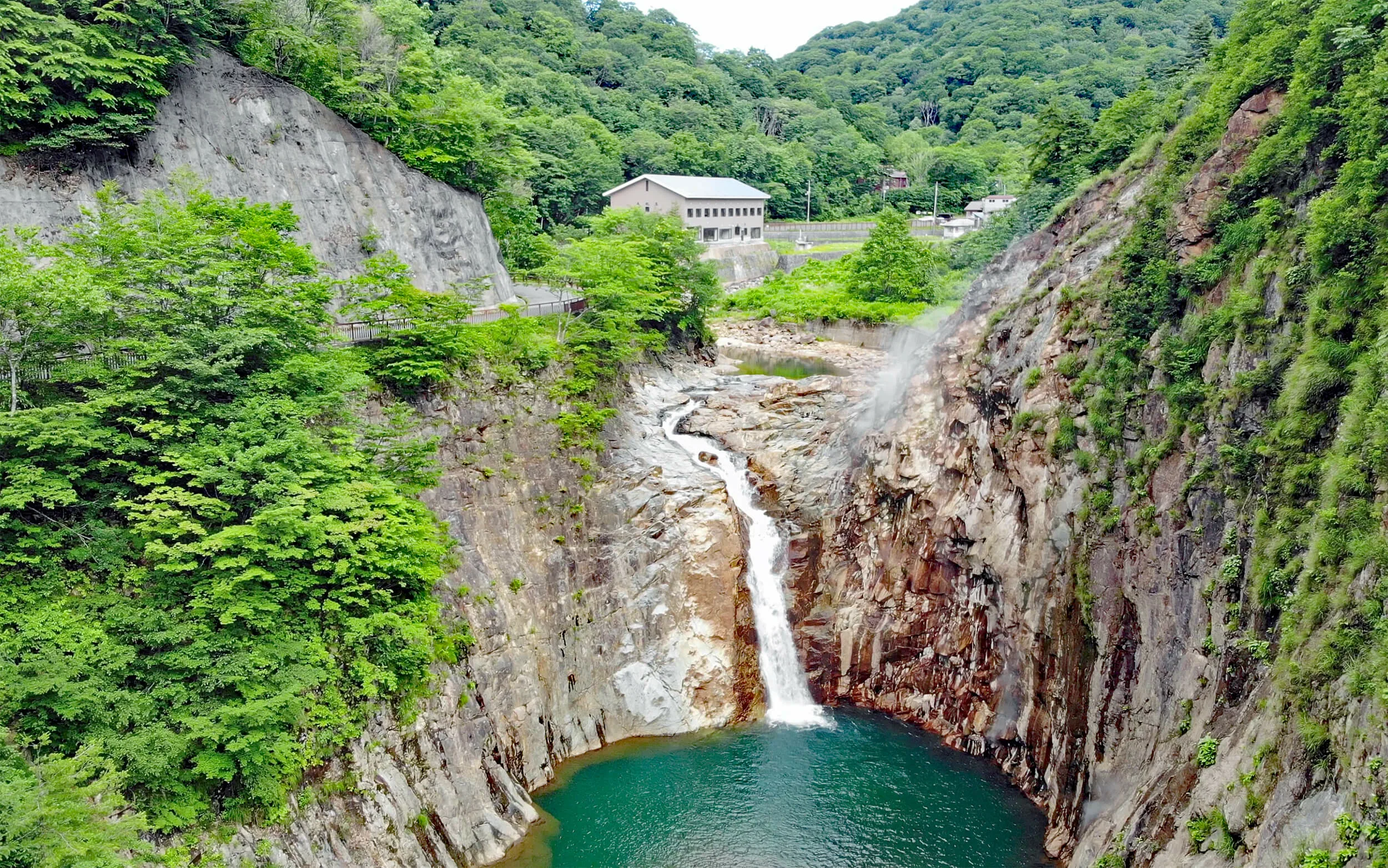 滝(ノ)上溫泉 滝観荘