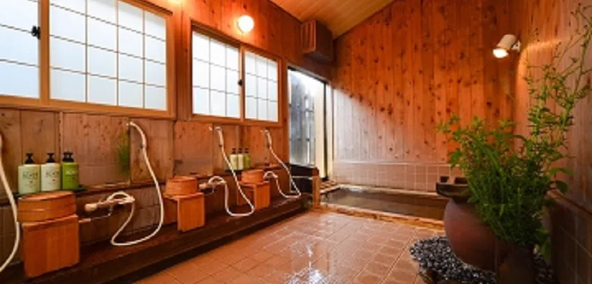 伊香保美松館值得住嗎？白銀之湯、屋頂展望露天與私人包場浴池（貸切浴池，按時段供同一組客人獨立使用）怎麼選