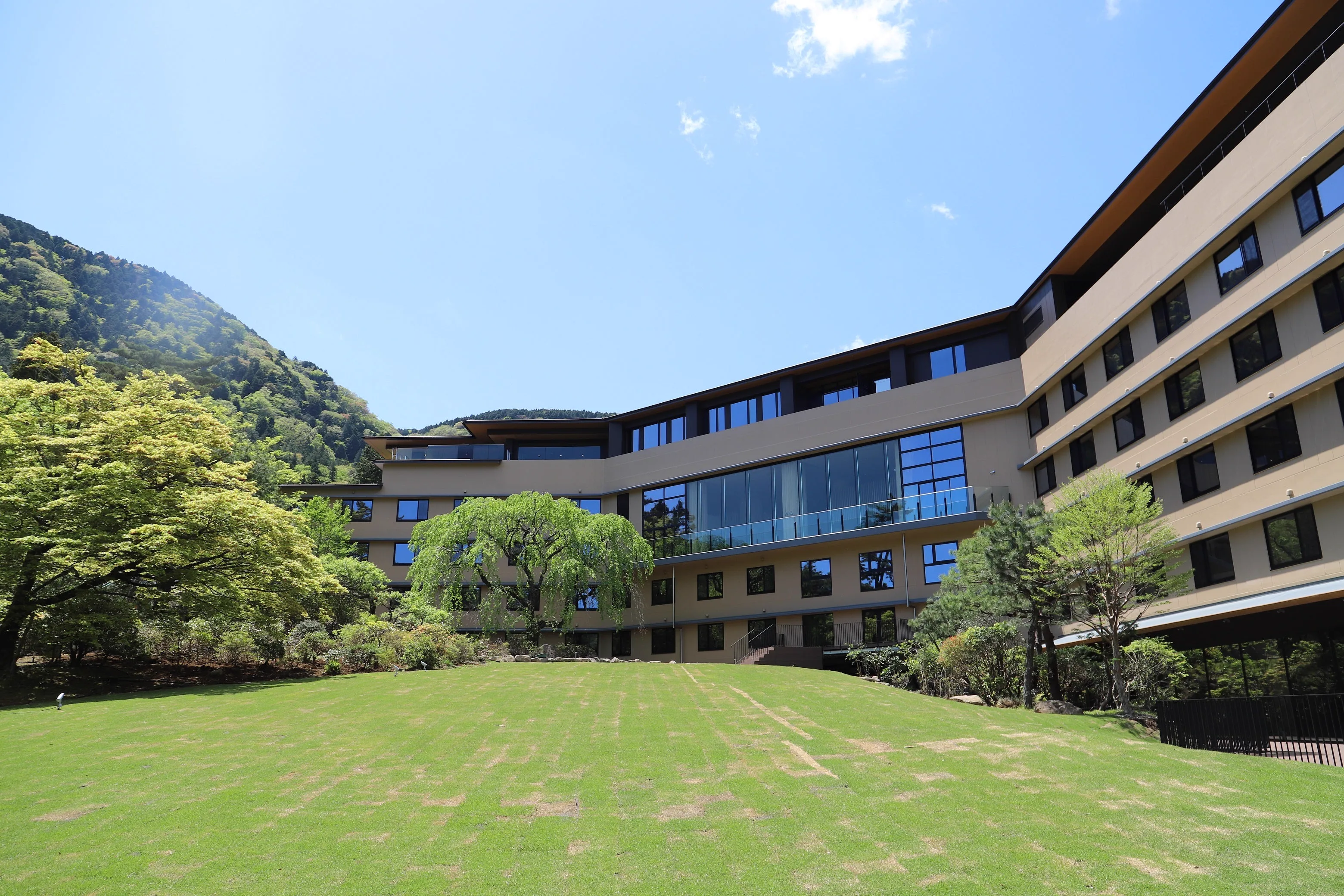 箱根小涌園酒店值得住嗎？Yunessun 無限次、¥2,500（約 HK$126／NT$508） 私人包場湯與親子房價取捨