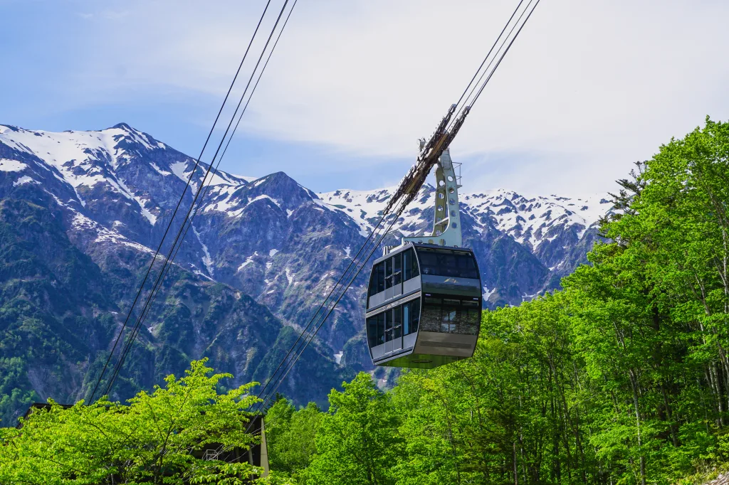 高山・平湯溫泉（から）新穂高（ロープウェイへ） | 濃飛乗合自動車株式會社