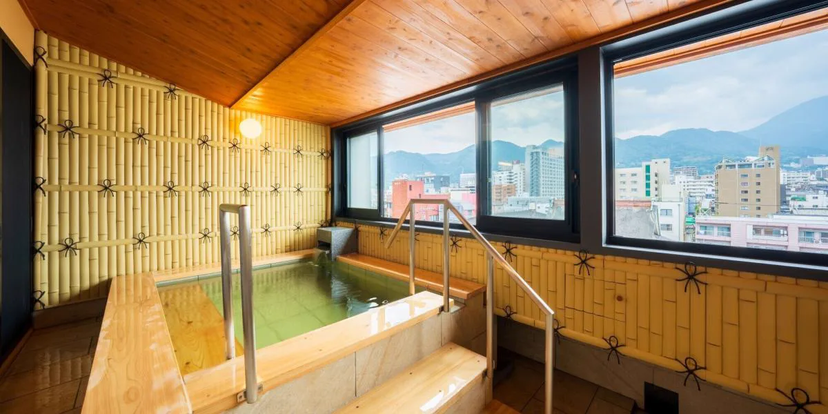 別府溫泉 Hotel 三泉閣值得住嗎？普通房、私人包場湯與70㎡半露天特別室怎麼選