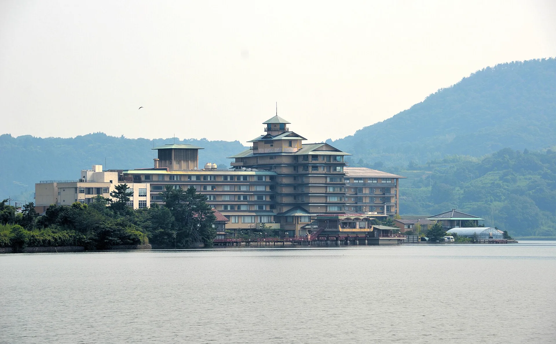 羽合溫泉鹿鳴館值得住嗎?6間小宿、泉源掛流與私人包場公共大浴場(大浴場,供多名住客共同使用)怎麼用
