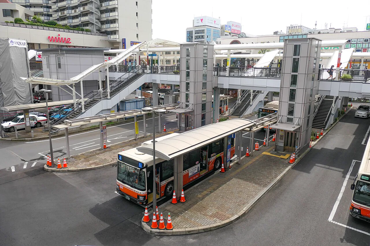 川越不開車泡溫泉怎麼走?2026 KASHIBA、小(さな)旅、(はつかり)交通與返程備援