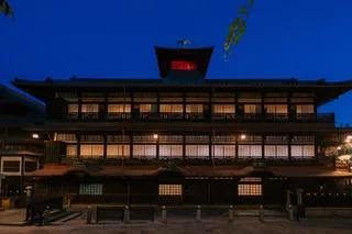 松山市開放資料的道後溫泉本館北側夜景