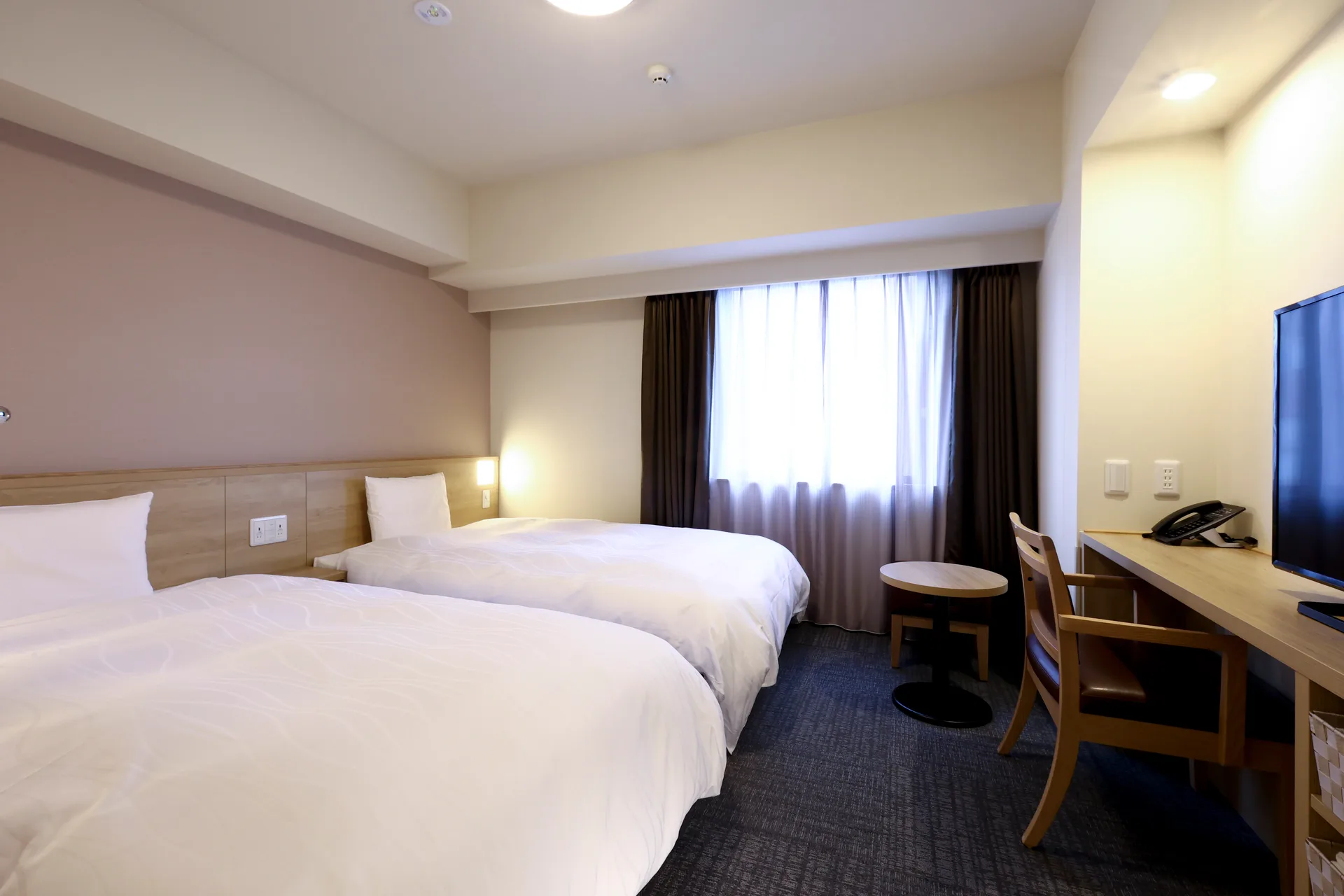 Dormy Inn Hiroshima Annex雙床客房實景與一般住宿空間