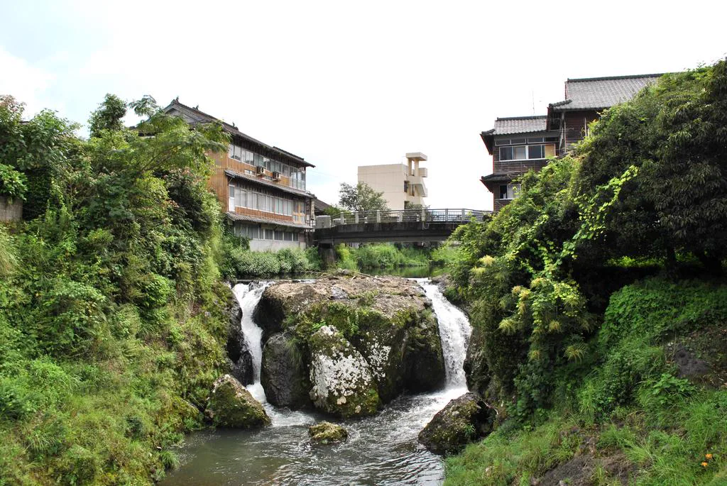 市比野溫泉日歸怎麼選?翠嵐、世界一溫泉、下之湯、(ふれあい)館 2026 比較