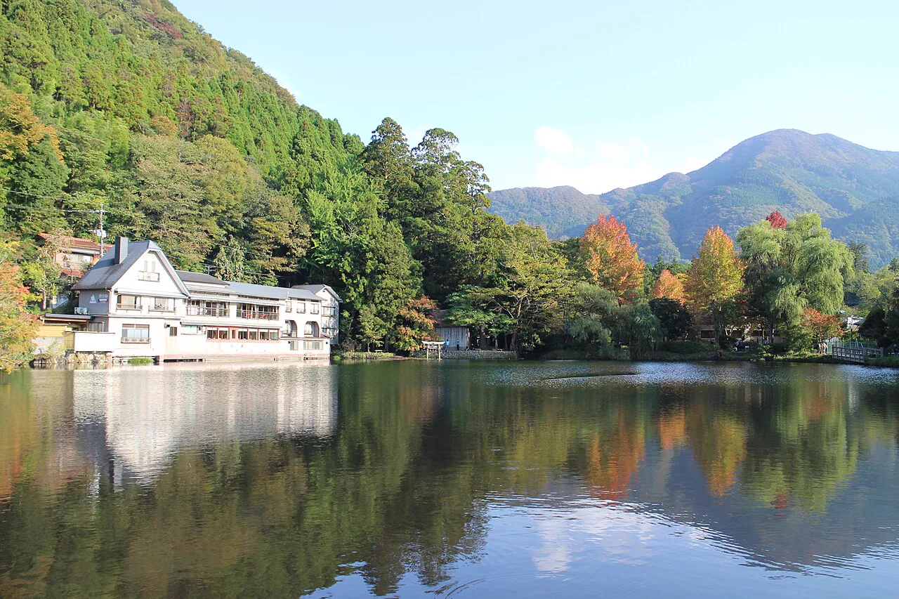 由布院金鱗湖;地區風景