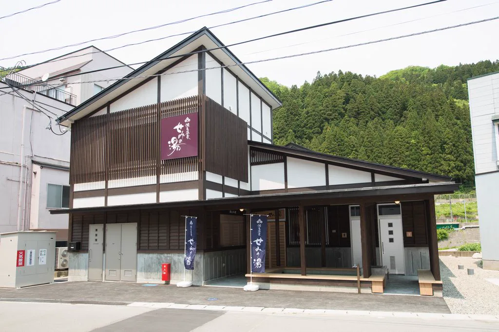 瀬見溫泉「（せみの）湯」值得專程嗎？2026 （ふかし）湯、露天、朝湯與500円（約 HK$25／NT$102）使用攻略