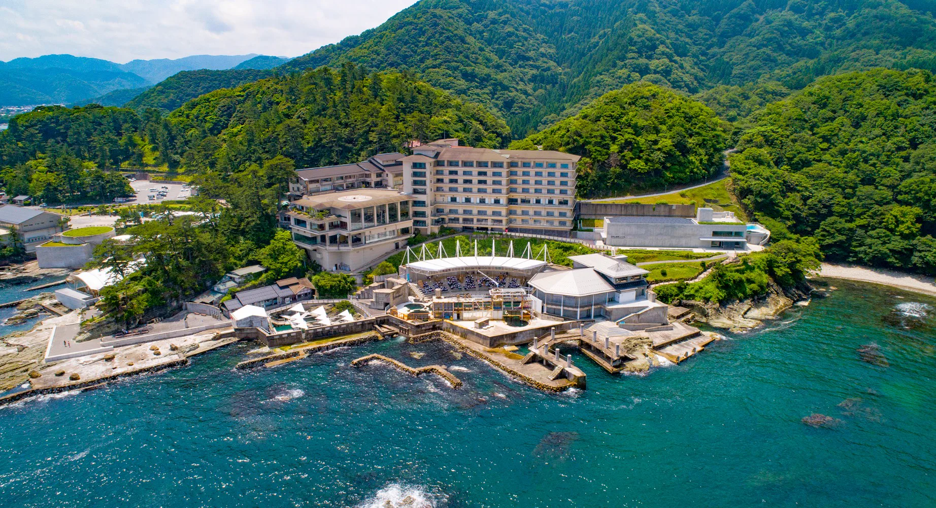 日和山溫泉金波樓值得住嗎?日本海公共大浴場(大浴場,供多名住客共同使用)是真溫泉,所有客房浴卻只是白湯