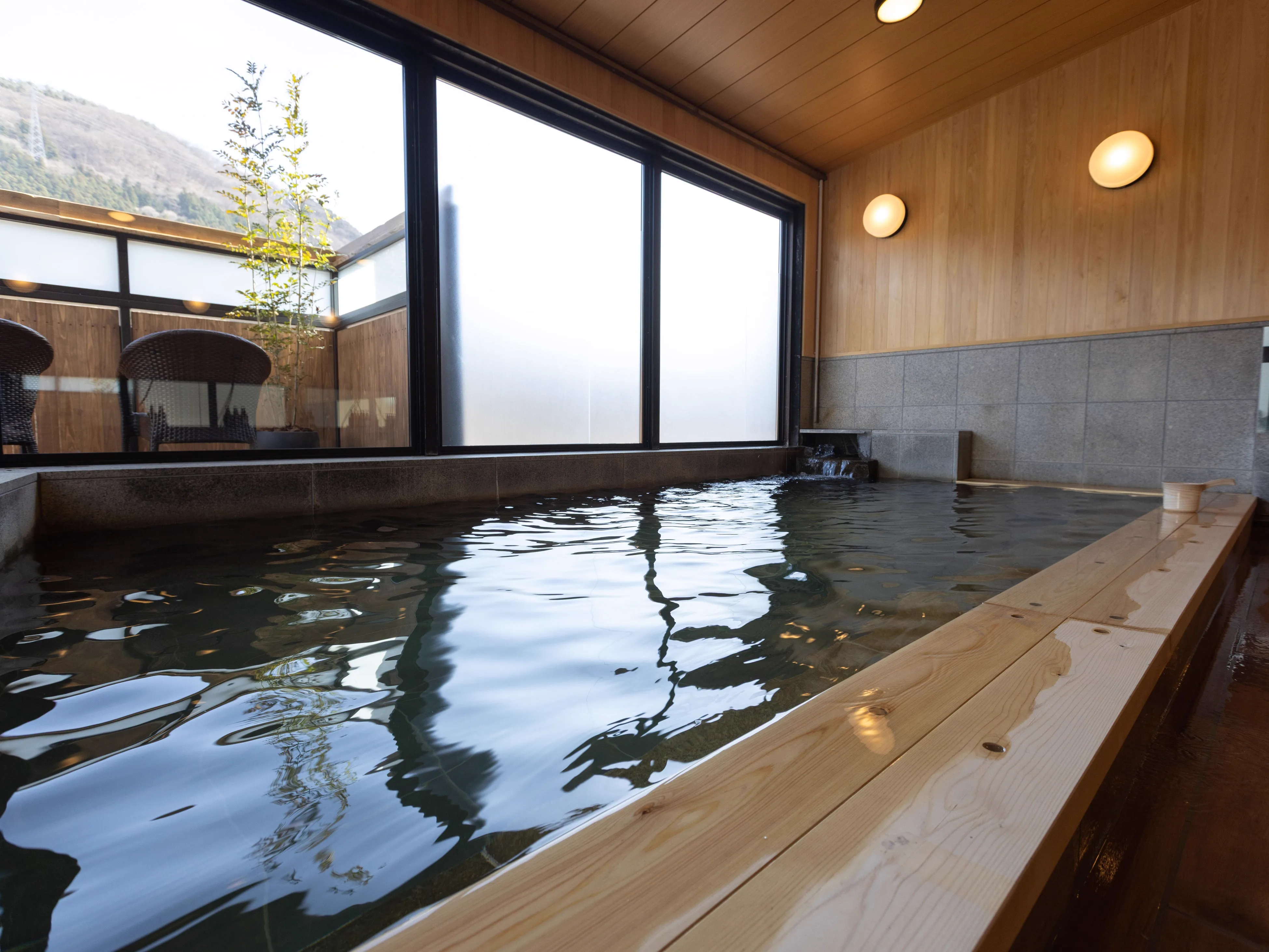 2026 群馬水沼之湯值得去嗎？水沼站0分鐘天然溫泉、¥1,350（約 HK$68／NT$274）入浴與列車行程怎麼排