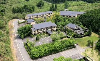 由布院優貝爾酒店(由布院ユウベルホテル)公共溫泉浴場與露天區