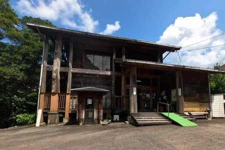白鳥溫泉下湯私人包場浴池(貸切浴池,按時段供同一組客人獨立使用)值得用嗎?2026 ¥1,520(約 HK$76/NT$309)家族湯、福祉浴・介護浴與天然蒸(し)浴池攻略
