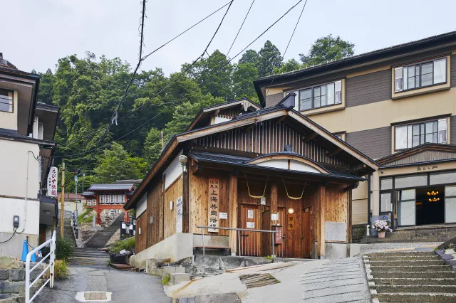 藏王溫泉朝湯 vs 晚湯怎麼選?06:00共同浴場、19:00日歸截止與22:00收尾攻略