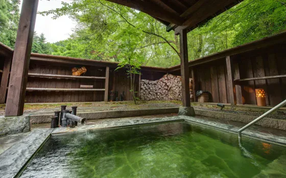 溫泉｜【官方】咲花溫泉 一水荘｜泉源掛流 （エメラルドグリーンの）溫泉（と）手作（り）會席