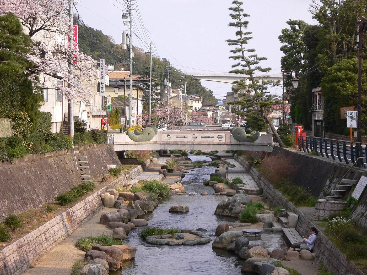 熱海溫泉旅館怎麼選？海景、泉源掛流、客房溫泉與無車住宿一次分流